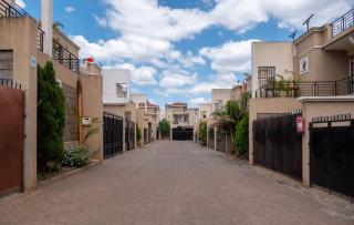 Hazel's Condo-Deluxe Master - 6