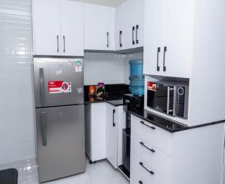 Hazel's Condo-Deluxe Master - 4