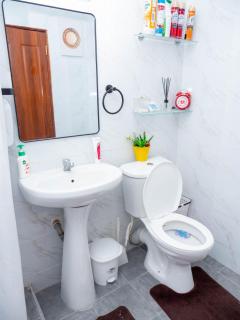 Hazel's Condo-Deluxe Master - 2