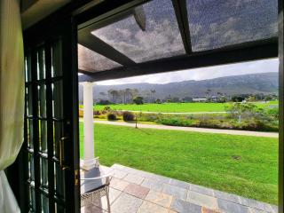 Mulligans Guest Lodge - 1