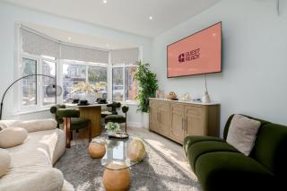 Greenford Apartments - 6