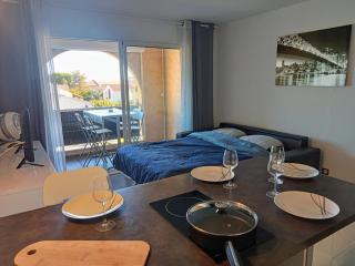 studio à 100m de la plage et de la piscine - 2