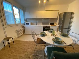 Charming 3room apartment - 6 people - Historic Center - Elevator - 7