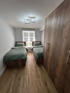 Luxury 2 bed flat in Guildford - 5