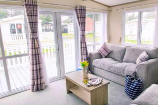 Forest Edge 2 Bedroom Sublime Caravan with Hot Tub - 5