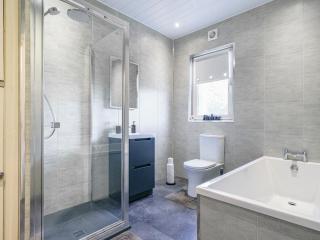 Pass the Keys Lovely 3-Bed Home in City Centre Lots Around - Belfast - 8