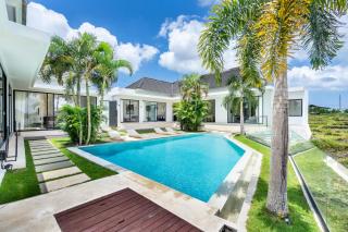 Luxus Oase - the R Villa Luwa mit Butler & Privatkoch - 0