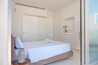 Seaview Luxury Villa Jacuzzi & Pool! 2 Min Beach - 1