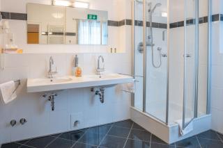 Hotel Kaisergarten Neuenrade - 3