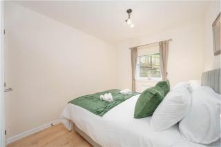 Aberdeen 2BR Flat Near Airport & City Centre - 3
