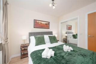 Aberdeen 2BR Flat Near Airport & City Centre - 4