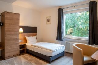 Hotel Kaisergarten Neuenrade - 8