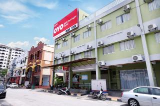 Hotel O Batu Ferringhi Beach formerly ESQ Ferringhi - 2