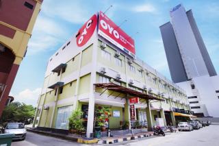 Hotel O Batu Ferringhi Beach formerly ESQ Ferringhi - 1