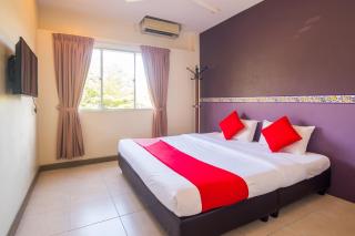 Hotel O Batu Ferringhi Beach formerly ESQ Ferringhi - 7