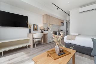The York Apartments - 2