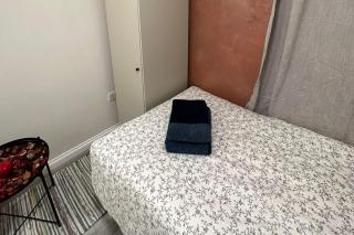 Studio - Sleeps 1 - Acton Park & Stn Close - 5