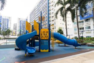 2 Bedroom Condo in Front of SM Mall of Asia - 6