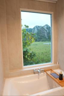 Valley View Villa Songkhon - 3BR Pool Paradise - 5