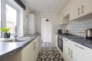 Chill in Gill Comfy House - 3