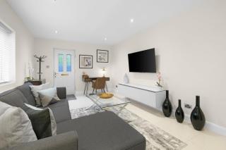 Modern Comfort 2-Bedroom, 2-Bathroom House - 0