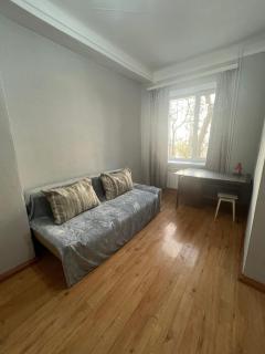 Трёхкомнатная квартира на Томпиева - 1