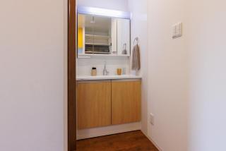 4 minutes by car to American Village Free parking included Accommodates up to 16 people Spacious house tocoa - 7