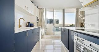 Beachfront 3BR Oasis with Views - 6