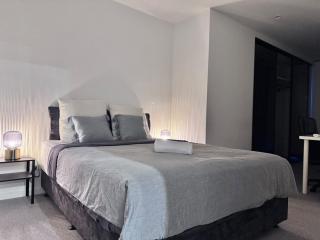 2bedroom city central appletv Homepod pool sauna - 1