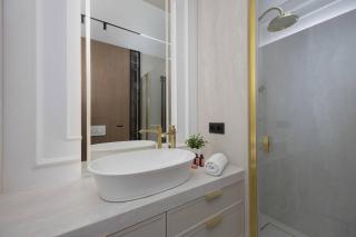 Elegant Apartments Ząbkowska with Parking & AC by Noclegi Renters - 4