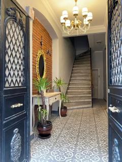 Ozcans Pera Flats 8 - 9