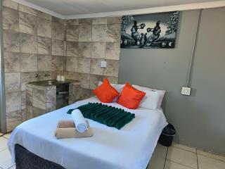 Acama Guest House - 1