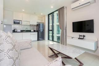 Seaview 1 BR Apt at VV Patong C301 near Freedom Beach - 1