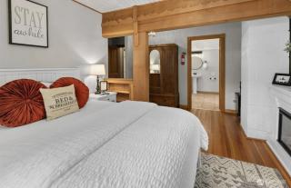 Huckleberry House - 2