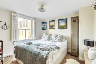 Very Central Georgian Apartment - 6