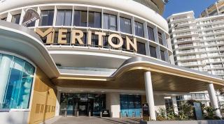 45th-Floor Luxury Suite with Panoramic Ocean Views in Meriton - 9