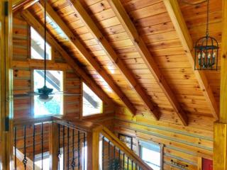 Hot Tub & WiFi - Big Boulder - Red River Gorge KY - 1