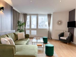 Montparnasse Spacious & Cosy flat with lift for 6 - 9