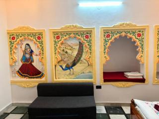 Hotel Ushaan Haveli - 4