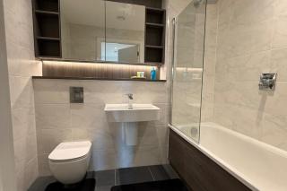 3Bed Apt Sleeps 6 - City Central with Wifi - 3