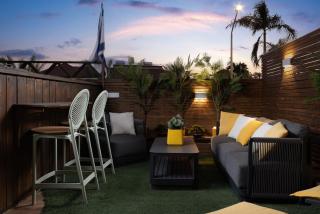 Presidential Ocean Suite - 4