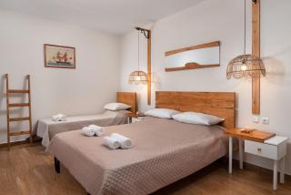 The Cottage South Escape with beach front pool - 0