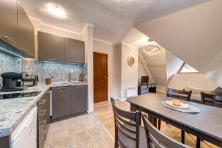 Top floor Ski-In Stay - 3