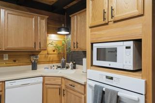 Hot Tub & WiFi - Hillside Haven Red River Gorge KY - 5