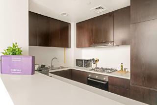 Silkhaus Vacation Homes Modern 2BR in Merano Tower in Business Bay - 3