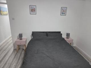 South Liverpool Cozy Home - 3