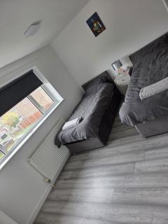 South Liverpool Cozy Home - 1