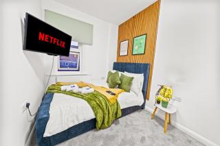 Olive Haus Stylish & Cosy 4BR By AltoLuxo Short Lets & Serviced Accommodation With Free Wifi & Parking - 8