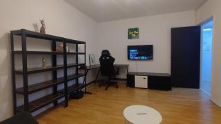 Urban Minimal Apartament - near Metro - free parking - Boekarest - 6