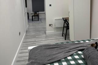 Studio - Sleeps 3 - Near Ealing Broadway Station - 4